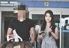 공항에서 포착된 노란머리 아이유, 꽁꽁숨어 못알아 볼뻔??