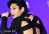백허그 부르는 남자 아이돌 뒷태