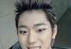 올백머리 셀카 찍은 男아이돌 
