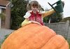 8살 소녀가 키운 180㎏ 할로윈 호박
