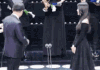 아이유 상 받을때 습관 jpgif