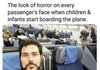 비행기에 아기가 타자 승객들 표정....