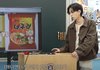 죽은 안광으로 진지하게 라면 영업하는 남돌