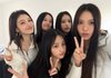 뉴진스, NJZ로 첫 단체 셀카... 본격 활동 시동
