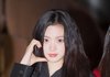 키키(KiiiKiii) 키야, ‘수줍은 블랙 하트’ (웬디의 영스트리트 출근길) [HD포토]