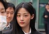 뉴진스 민지 '필기구 지참'[포토]