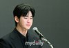 [공식] 김수현 측 "가세연 피습 사진? 인터넷에서 다운 받은 것…처벌 받게 할 것" (전문)