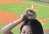 슈화, ‘학폭 의혹’ 탈퇴 멤버 수진과 재회? SNS 사진 속 ‘1849 타투 손’에 갑론을박