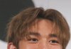 웃을때
