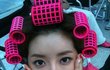 미용실에서 셀카, 바비인형 같은 '박한별'