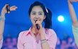 허리는 s라인, 다리는 통통한 걸그룹