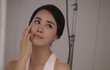 꿀피부 인증하는 이다해