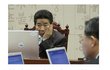 근데 이명박 깔때 꼭 나오는게 기름값이랑 등록금 올랐다는거잖아?