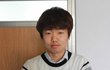 수정 (사진 有 둘중에 누가 더 못생겼나요 ??