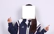 교복겉에입을껀데..