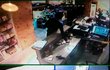 서울 강동구 천x동 사이x게임방 휴대폰 절도남 