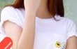 언니들..흰색 비치는 옷 입을때 안에 어떻게 입어? ?