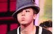트로피 포즈 따라하는 백만불짜리 귀욤 GD 