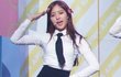 교복 스타일이 너무 잘 어울렸던 어제 손나은
