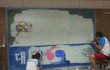 44000개의 버블에 42시간동안 잉크로 대한민국을 채워넣는 모습을 2분만에 돌려봤습니다