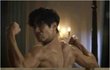 이준 굴욕 주는 신하균