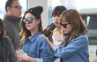 쌍둥이처럼 옷 맞춰입고 출국하는 남주-보미
