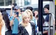 소녀시대 태연 출근길 패션! 태연 슬립온 어디꺼?