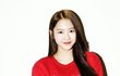 얘 신인인데 되게 개성있고 이쁘지않아??