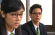 남자가 뒤에서 이렇게 쳐다보는 이유가 뭐에요?