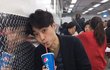 이남자 누군지 알 수 있을까요?