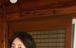 자켓을 입은 수지.jpg