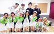 위너 걸그룹이랑 사진 찍었네ㅋㅋ