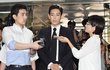 기자보다 더 못생긴 아이돌.jpg