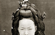 백년만에 여돌로 환생한 명성황후.jpg