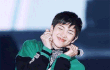 애교 후 현타온 남자 아이돌들 GIF