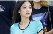 얘들아 나 제니가입은 옷 살껀데