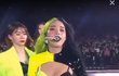 솔라 의상 왜이래
