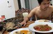 내 남편을 빼앗긴 것 같아요...