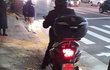 인도위를 질주하는 오토바이를 신고했다가 도리어 제가 가해자 소리를 들었습니다.