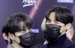 방탄 슈가는 사람 눈을 잘 못 바라봐