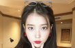 30세 아이유 브이.jpg