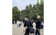와 근데 백현 키 몇임? ㅈㄴ 작네