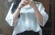 이 셔츠 초딩같아?