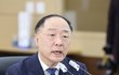홍남기 "지난해 4% 성장…누구도 부인할 수 없는 위기에 강한 경제 입증"