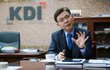 '소주성 설계자' 홍장표, KDI 원장직 내려놓나... 2학기 강의 신청
