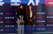 에이핑크 박초롱·오하영, 러블리 하트 "유포자들 화이팅"