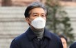 조국 1심 징역 2년 실형…법정구속은 면해