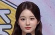 와 오늘자 음중 설윤 얼굴 뭐임..?