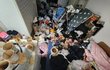 변기 넘치고 바닥엔 X무덤…자취방 쓰레기장 만들고 튄 20대 여성 공분
