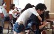 공공장소 스킨십 어디까지 안불편해?